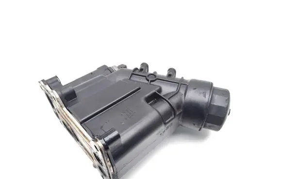 BMW 1 E82 E88 Oil filter mounting bracket 7807799 51750610