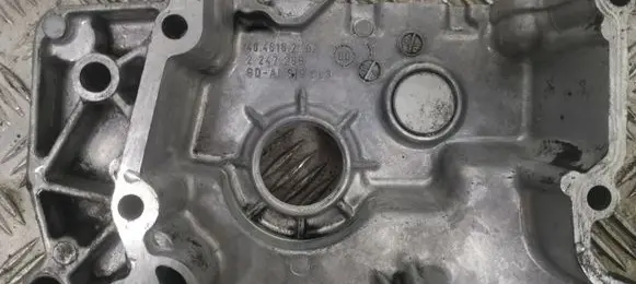 BMW 5 E39 Timing chain cover 2247285