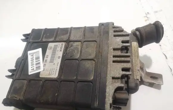 Volkswagen PASSAT B4 Engine control unit/module 0281001411 028906021