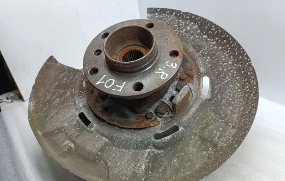 BMW 7 F01 F02 F03 F04 Rear wheel hub 6797448 C616866R