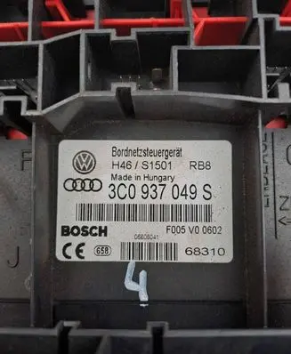 Volkswagen Jetta V Comfort/convenience module 3C0937049S F005V00602
