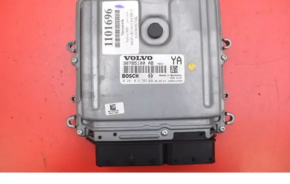 Volvo S80 Engine control unit/module ECU 30785100AB