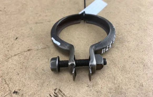 BMW 3 E90 E91 Muffler pipe connector clamp 7796718 11657796718