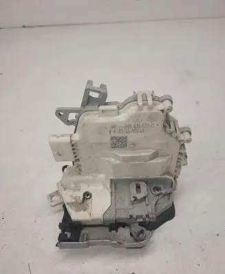 Audi A4 S4 B8 8K Rear door lock 8K0839015D