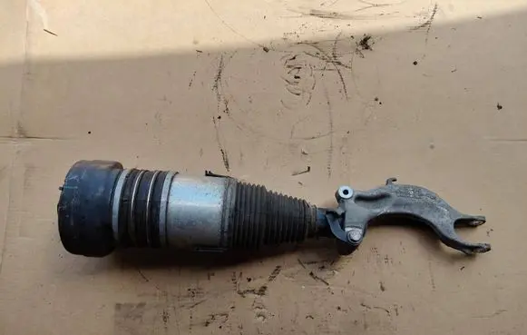 Audi Q7 4M Air suspension front shock absorber 4M0616039AE 4M0413037