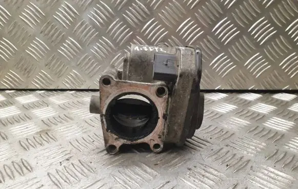 Opel Astra H Throttle valve 8973002310