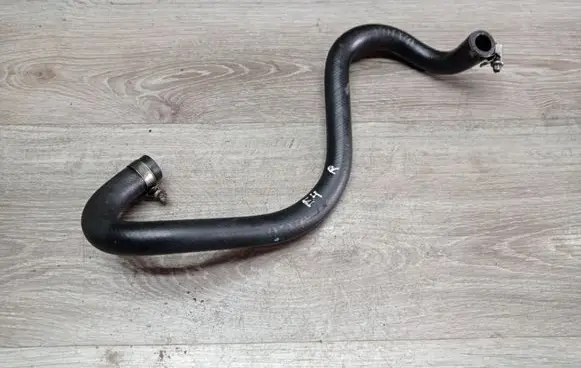 Volvo V70 Power steering hose/pipe/line 30740267