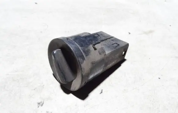 Volkswagen PASSAT B5 Light switch 1C0941531
