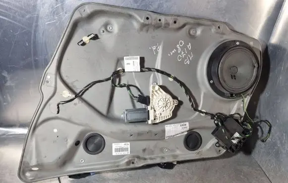 Mercedes-Benz A W169 Front door window regulator with motor A1697203079 994425109