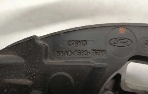Ford Focus Steering wheel 98AB3600BDW