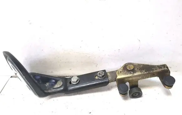 Mercedes-Benz Vito Viano W638 Sliding door middle roller runner A6387630037