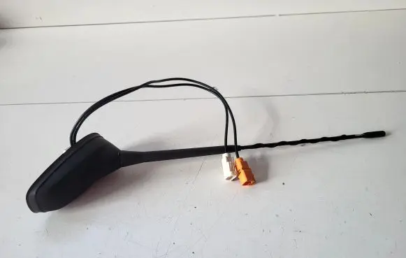 Opel Mokka B Radio antenna 9819668080