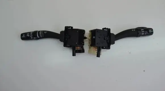 Hyundai Santa Fe Indicator stalk 2020057632