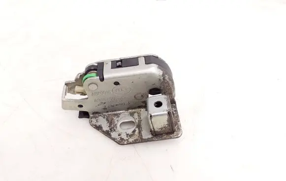 Mercedes-Benz Sprinter W906 Loading door lock A9067401235