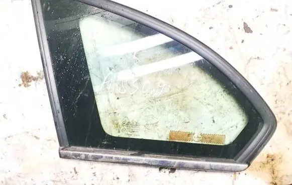 Rear side window