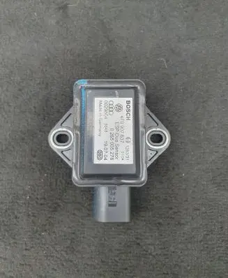 Audi A6 S6 C6 4F ESP acceleration yaw rate sensor 4F0907637