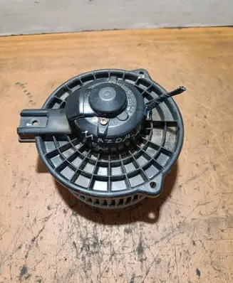 Mazda 2 Heater fan/blower HB111 8940000