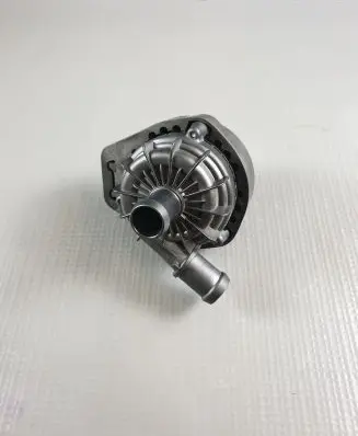 Volkswagen ID.4 Electric auxiliary coolant/water pump 1EA965567M