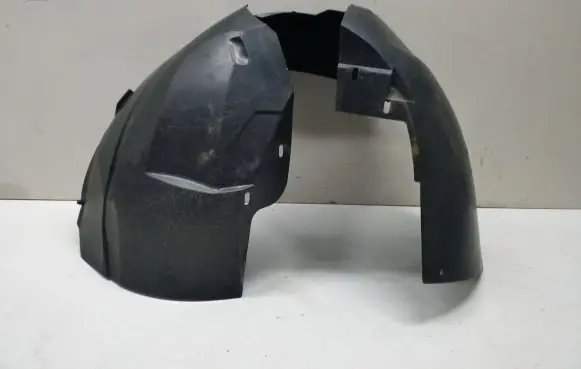 Chrysler Town & Country V Front wheel arch liner splash guards 05113095AC 05113095