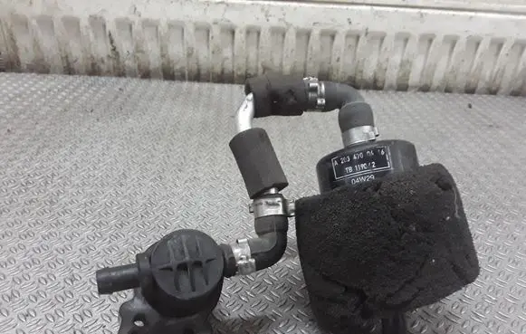 Mercedes-Benz C W203 Turbo solenoid valve A2034700416