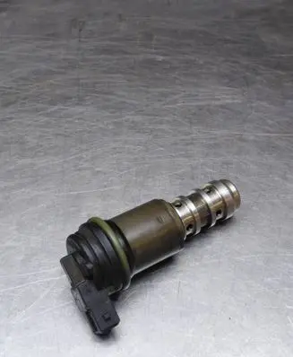 BMW 5 E60 E61 Camshaft vanos timing valve 1707323