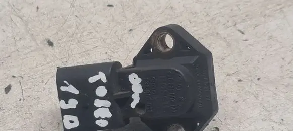 Seat Toledo II (1M) Air pressure sensor 038906051 0281002177