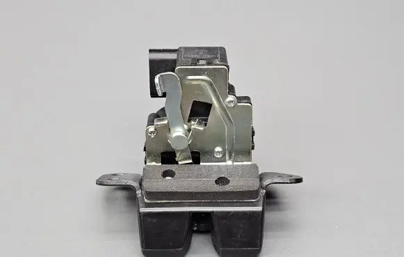 KIA Venga Tailgate/trunk/boot lock/catch/latch 812301H000
