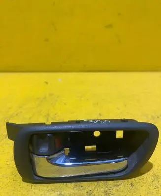 Toyota Corolla Verso AR10 Rear door interior handle 692060F010