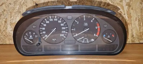 BMW 5 E39 Speedometer (instrument cluster) 62116907018