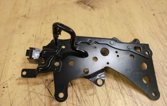 BMW X5 E53 Seat back rest lock catch 7059616