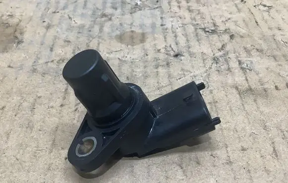 Toyota Prius (XW30) Camshaft position sensor 393002A000 9670930001
