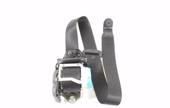 Infiniti Q30 Front seatbelt A1768602185