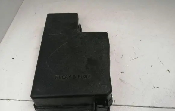 Audi A6 S6 C6 4F Fuse box cover 3585YA1