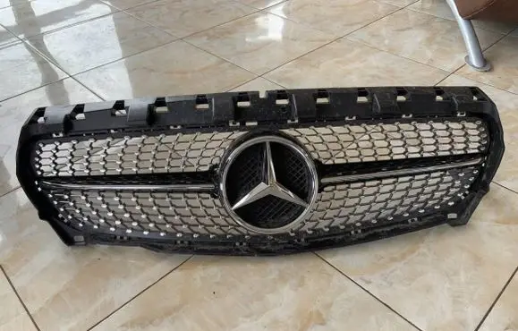 Mercedes-Benz CLA C117 X117 W117 Front bumper upper radiator grill A1178801303