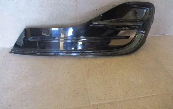Ford Focus Front bumper lower grill NX7B15A299E