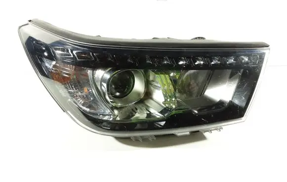SsangYong Tivoli Headlight/headlamp 