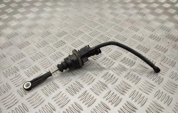Audi A4 S4 B8 8K Clutch master cylinder 8K1721401H