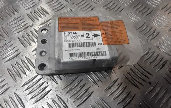 Nissan Primera Airbag control unit/module 98820AV200 0285001420