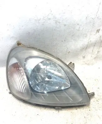 Toyota Yaris Headlight/headlamp