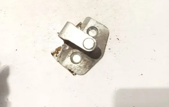 Opel Astra H Front door lock loop/hook striker 