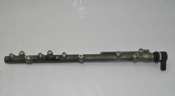 BMW 5 E60 E61 Fuel main line pipe 7795514
