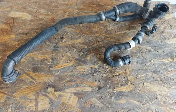 Jaguar E-Pace Engine coolant pipe/hose M8D280480BB