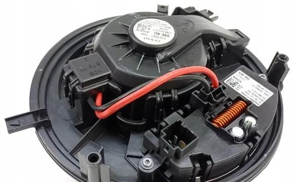 Volkswagen PASSAT B8 Heater fan/blower 5WB819021