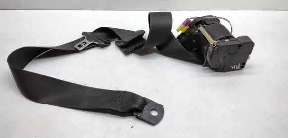 Mercedes-Benz ML W163 Front seatbelt A1638601385
