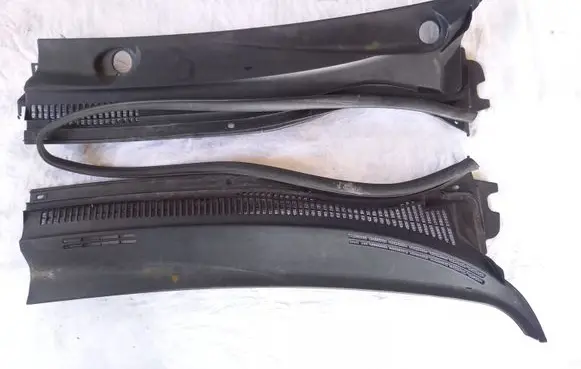 Toyota Avensis T250 Wiper trim 5578205030 5578205040