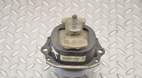 BMW X5 F15 Engine mount bracket P6853103