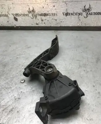 Skoda Superb B5 (3U) Accelerator throttle pedal 8D1721523F 6PV00837603