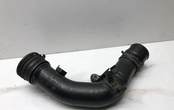 Volkswagen PASSAT B6 Intercooler hose/pipe 3C0145770C 3C0145762AD