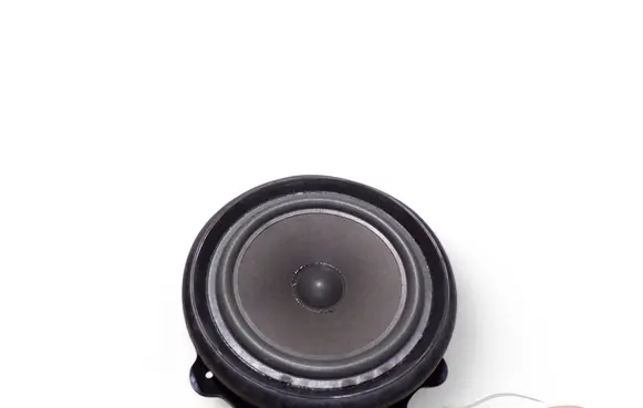 Audi A4 S4 B7 8E 8H Front door speaker 8E0035411