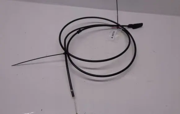 Audi A4 S4 B6 8E 8H Engine bonnet/hood lock release cable 8E1823531D